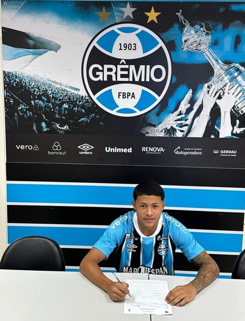 Atleta da base do Esporte clube Passo Fundo contratado pelo Gremio